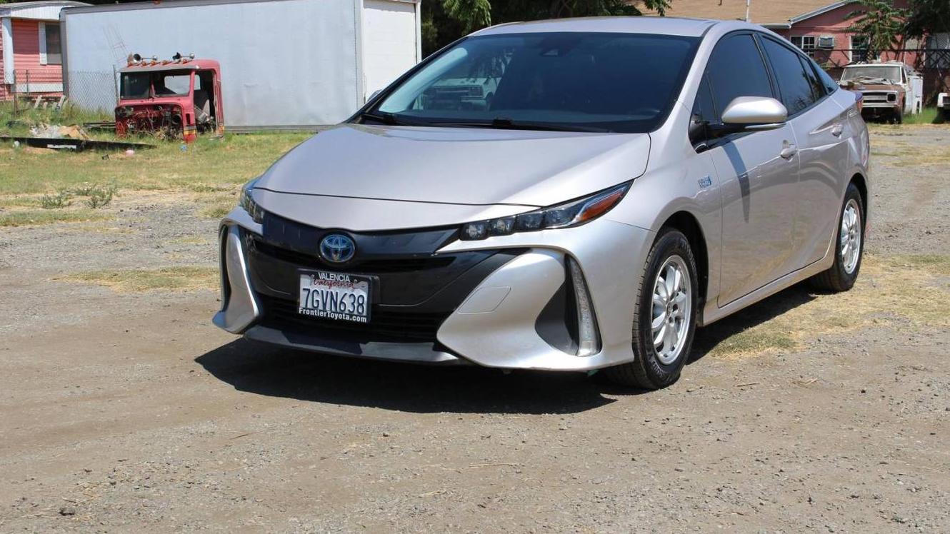 TOYOTA PRIUS PRIME 2017 JTDKARFP6H3053939 image